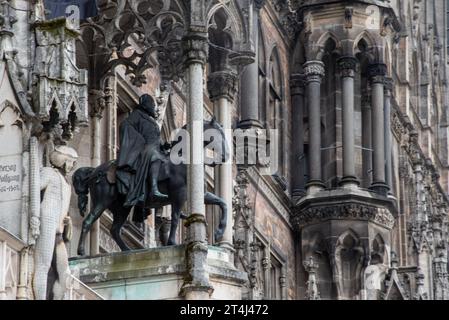 Equestrian statue of Prince Regent Luitpold of Bavaria on the facade of the New Town Hall, Munich, Upper Bavaria, Bavaria Stock Photo
