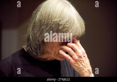 Der amerikanische Jazz-Gitarrist Mike Stern im Oberhausener Ebertbad. American jazz guitarist Mike Stern in Oberhausen. Oberhausen NRW DEUDEGERMANYDEUTSCHLANDALLEMAGNE Credit: Imago/Alamy Live News Stock Photo