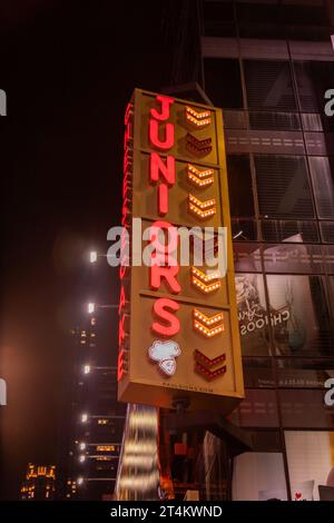 Juniors Bakery, Times Square, New York City, United States of America. Stock Photo