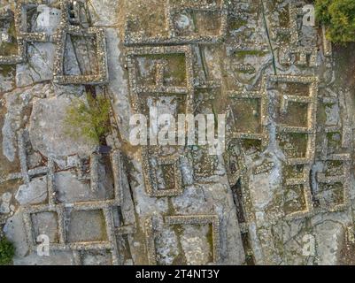 Aerial overhead view of the archaeological site of L'Esquerda, in Roda de Ter (Osona, Barcelona, Catalonia, Spain) ESP: Vista aérea de l'Esquerda Stock Photo