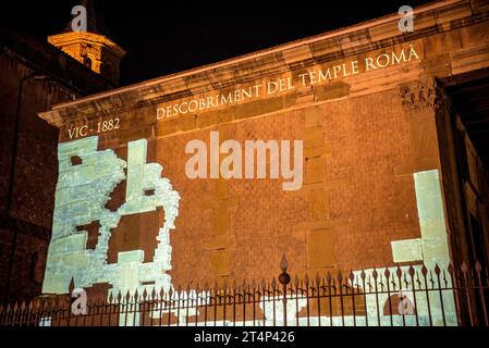 Video Mapping on the side facade of the Roman temple of Vic (Osona, Barcelona, Catalonia, Spain) ESP: Video Mapping en la fachada del templo de Vic Stock Photo