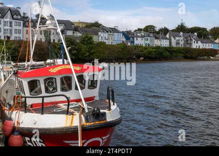 Roundstone, Ireland, is a picturesque fishing village on the Atlantic coast of Connemara. Stock Photo
