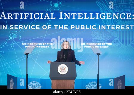 US Vice-President Kamala Harris giving a speech on artificial intelligence at the U.S. Embassy in London, before she attends the AI safety summit, the first global summit on the safe use of artificial intelligence. Picture date: Wednesday November 1, 2023. Stock Photo