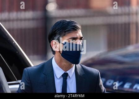 Rishi Sunak MP arriving for the funeral service for murdered MP Sir David Amess at Westminster Cathedral, London, UK. Wearing Covid 19 face mask Stock Photo