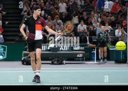 Paris, France. 1st Nov, 2023. French player UGO HUMBERT returns the ball to German player ALEXANDER ZVEREV during the 16th final of Rolex Paris Masters 1000 tournament at Paris AccorHotel Arena Stadium in Paris France (Credit Image: © Pierre Stevenin/ZUMA Press Wire) EDITORIAL USAGE ONLY! Not for Commercial USAGE! Stock Photo