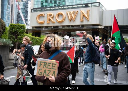 November 2nd 2023, Melbourne, Australia. Pro-Palestine activists protest outside of the 2023 Economic and Social Outlook Conference at Crown Towers where Prime Minister Anthony Albanese will be attending, calling for an end to the war in Gaza. Credit: Jay Kogler/Alamy Live News Stock Photo