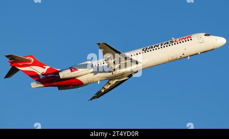 Qantas link hi-res stock photography and images - Alamy