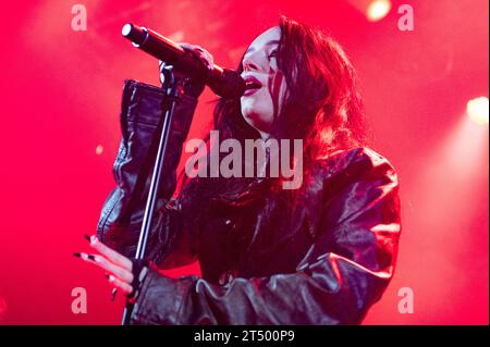 Raven Numan and Perisia Numan on stage at Camden's Electric Ballroom, London, April 2023 Stock Photo