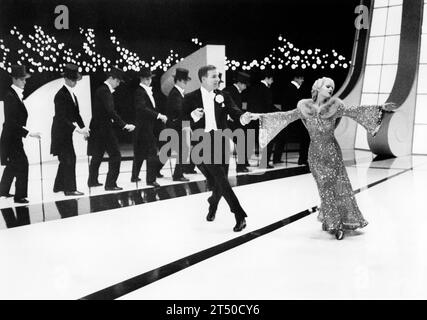 Steve Martin, Bernadette Peters, on-set of the musical film, 'Pennies From Heaven', MGM, United Artists, 1981 Stock Photo