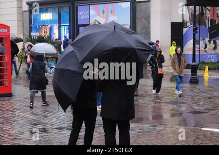 Covent Garden, London, UK. 2nd Nov 2023. UK Weather: Storm Ciaran brings rain showers to London. Credit: Matthew Chattle/Alamy Live News Stock Photo