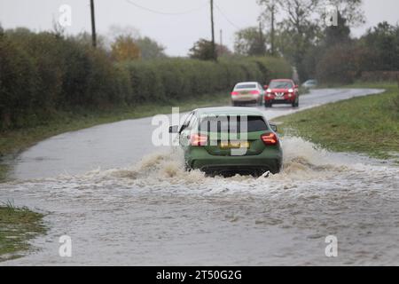 B6279, Summerhouse, Darlington, County Durham UK. 02nd November 2023. UK Weather. The heavy rain brought by Storm Ciarán has caused flooding and difficult driving conditions on many roads in northern England. Here in Summerhouse near Darlington the road was only just passible for larger vehicles. Credit: David Forster/Alamy Live News Stock Photo
