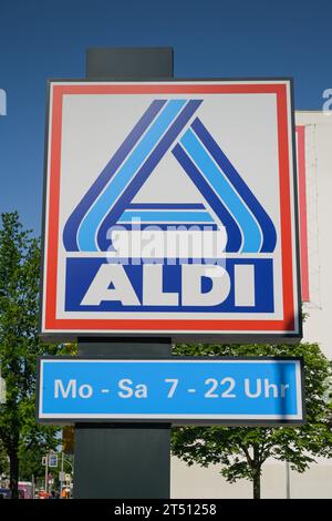 Logo Aldi Nord, Berlin, Deutschland Stock Photo Alamy