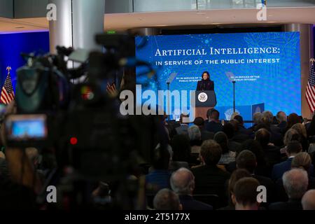 London, United Kingdom. 01st Nov, 2023. U.S. Vice President Kamala Harris delivers remarks on Artificial Intelligence at the U.S. Embassy, November 1, 2023 in London, United Kingdom. Harris spoke prior to attending the first global AI safety summit. Credit: US Embassy/State Department Photo/Alamy Live News Stock Photo