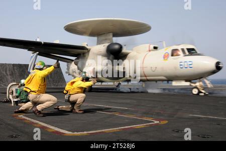 Airborne Early Warning Squadron 21, aircraft, bluetails, CVN 69, Dwight D., E-2C Hawkeye, Eisenhower (CVN 69) flight deck, Launch, navy, people, U.S. Navy, vaw-121 Stock Photo