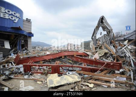 1103152653B-054 OFUNATO, Japan (March 15, 2011) The city of Ofunato, Japan, is severely damaged by a 9.0 magnitude earthquake and subsequent tsunami. Stock Photo
