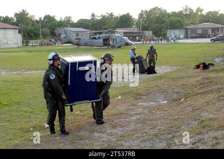 Belize, dental cabinetMilitary Sealift Command hospital ship USNS Comfort (T-AH 20), Helicopter Sea Combat Squadron (HSC) 28, San Pablo, USNS Partnership for the Americas Stock Photo