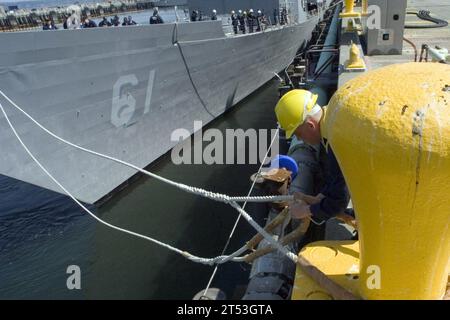 FFG 61, Frigate, Navy Region Northwest, ship, USS Ingraham Stock Photo ...