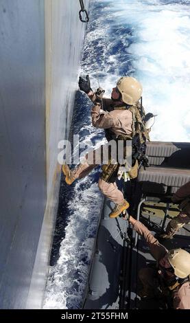 Lpd Rhib hook and pull exercise, RHIB, Sailors, U.S. Navy, USS Mesa Verde (LPD ...