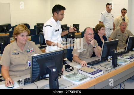 Center for Information Dominance (CID) Corry Station, chief of naval personnel, CID Commanding Officer, Commander, Fla., IT 'A' School students, Naval Education and Training Command, Pensacola, Radio Rooms, self-paced computer simulation course, Virtual Radio Room Stock Photo