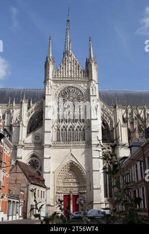 Amiens, France: the south façade of the transept of Notre Dame d'Amiens cathedral seen from the Robert de Luzarches street. Stock Photo