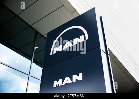 Munich, Germany. 20th Mar, 2023. Company sign of MAN Truck & Bus SE. MAN is part of the TRATON GROUP, one of the world's leading commercial vehicle manufacturers. MAN Truck & Bus SE focuses on the development, production and sale of commercial vehicles, in particular trucks and buses. Credit: Matthias Balk/dpa/Alamy Live News Stock Photo