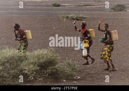 KARGI, KENYA - FEBRUARY 11, 2020: Samburu tribe women in  Kargi village in northern Kenya Stock Photo