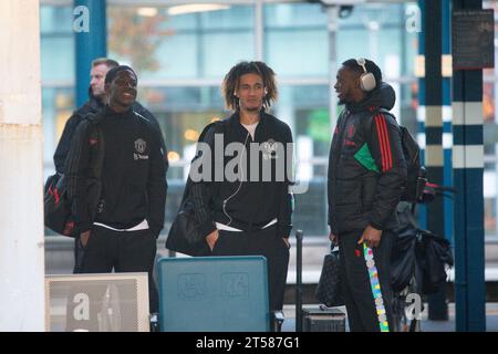 Hannibal Mejbri of Manchester United and his teammates at Stockport Station ahead of Man United's early kick off against Fulham tomorrow (Friday 3rd November 2023). (Photo: Pat Isaacs | MI News) Credit: MI News & Sport /Alamy Live News Stock Photo