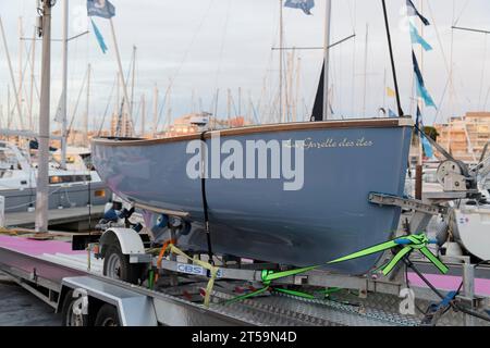 Cap of Agde, France. 1st Nov, 2023. The 2023 Nautical  Show opens its doors in Agde, France Stock Photo