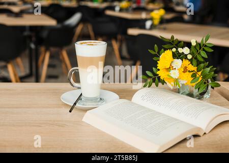 Арт-кафе «Книги и кофе» | ВКонтакте