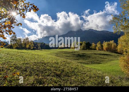 Die Landschaft des Valsugana Tal bei Vattaro, Trentino, Italien, Europa | The landscape of the Valsugana valley near Vattaro, Trentino, Italy, Europe Stock Photo