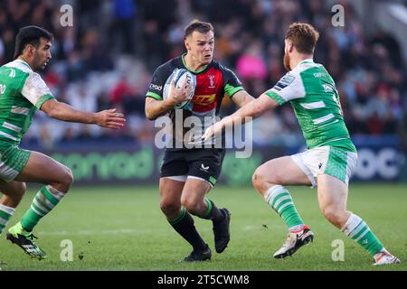 Harlequins' Oscar Beard is tackled by Newcastle Falcons' Rory Jennings (right) during the Gallagher Premiership match at Twickenham Stoop, Twickenham. Picture date: Saturday November 4, 2023. Stock Photo