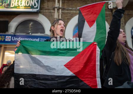 London, UK. 4th Nov, 2023. Charing Cross has been occupied by pro-Palestinian protesters leaving passengers blocked from boarding trains and entering the station. The event was organised by The Free Palestine Coalition which includes Black Lives Matter UK, Sisters Uncut and Black Jewish Alliance, who said there would be 'no business as usual while Britain is supporting a genocide that has killed 9,000 people''. Other pro-Palestinian rallies are also being held in Belfast, Edinburgh, Cardiff, Liverpool and Leeds. (Credit Image: © Velar Grant/ZUMA Press Wire) EDITORIAL USAGE ON Credit: ZUMA Pre Stock Photo