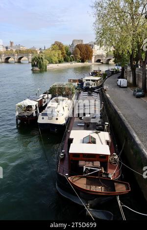 House boats on River Seine on Rive Gauche in Paris, France Stock Photo