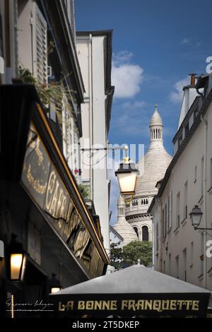 Paris ,Butte Montmartre, capitale de la France, ville lumière, peintre ,artistes Stock Photo