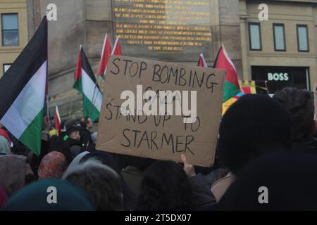 Israel-Palestine Cease Fire Demonstration, Grey's Monument, Newcastle upon Tyne, The situation in Israel and Palestine is actively evolving, as are the needs of civilians in the region. Terrorist group Hamas launched a terror attack on Israel on Oct. 7th that killed more than 1,200 people. Newcastle upon Tyne, UK, November 4th, 2023, Credit: DEW/Alamy Live News Stock Photo