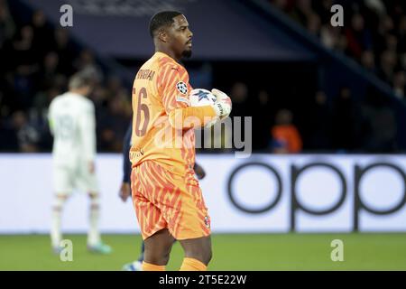 AC Milan goalkeeper Mike Maignan during the UEFA Champions League, Group F football match between Paris Saint-Germain and AC Milan on October 25, 2023 at Parc des Princes stadium in Paris, France Stock Photo