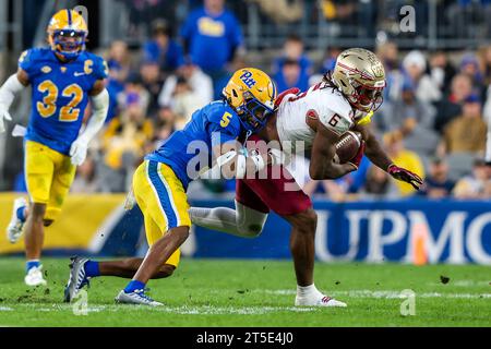 Florida State Tight End Jaheim Bell (6) Leaps Over Syracuse Defensive ...