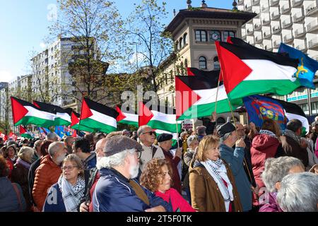 Gijon, Spain. 04th Nov, 2023. Numerous flags of Palestine during the Demonstration in protest against the Palestinian genocide, end of the occupation of the Zionist genocide, on November 04, 2023, in Gijon, Spain. (Photo by Alberto Brevers/Pacific Press) Credit: Pacific Press Media Production Corp./Alamy Live News Stock Photo