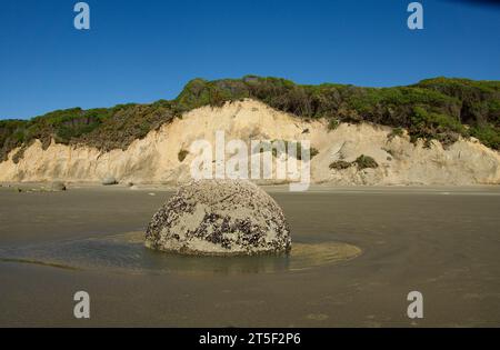 Moeraki Beach where there are sectarian boulders in New Zealand Stock Photo