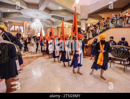 London, UK. 05th Nov, 2023. Nagar Kirtan in Sikhism, is customary in the festival of Vaisakhi.Celebrating the birthday of Guru Nanak. Guru Nanak was born over 500 years ago and is revered by Sikhs as the founder of their religion.Paul Quezada-Neiman/Alamy Live News Credit: Paul Quezada-Neiman/Alamy Live News Stock Photo