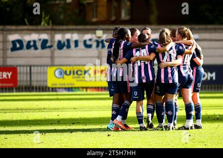 London, UK. 05th Nov, 2023. London, England, November 5th 2023: Players of Dulwich Hamlet huddle prior to the LSERWFL Cup game between Dulwich Hamlet and Eastbourne at Champion Hill in London, England. (Liam Asman/SPP) Credit: SPP Sport Press Photo. /Alamy Live News Stock Photo