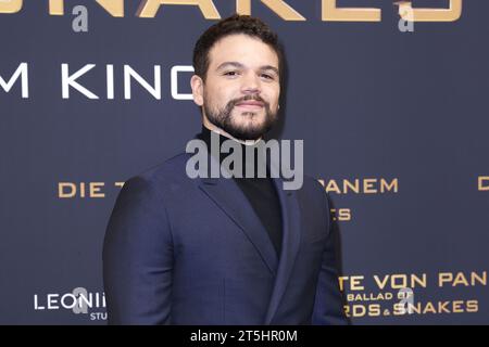 Josh Andres Rivera bei der Premiere des Kinofilms 'The Hunger Games