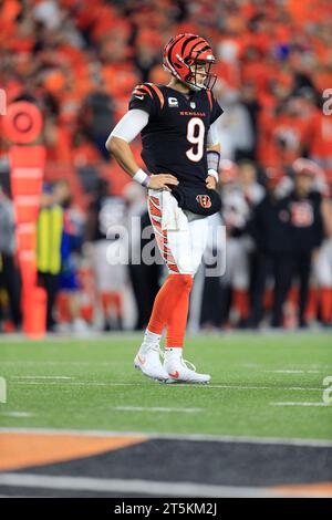 Cincinnati, Ohio, USA. 5th Nov, 2023. Cincinnati Bengals tight end Drew ...