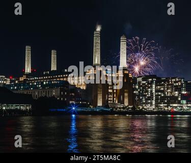 Fireworks on Guy Fawkes night over Battersea Power station. Stock Photo