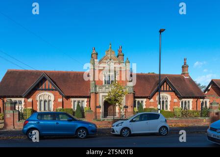 The Bournville Almshouses in Bournville, Birmingham were built by Richard Cadbury in 1898 for the benefit of Cadbury workers Stock Photo