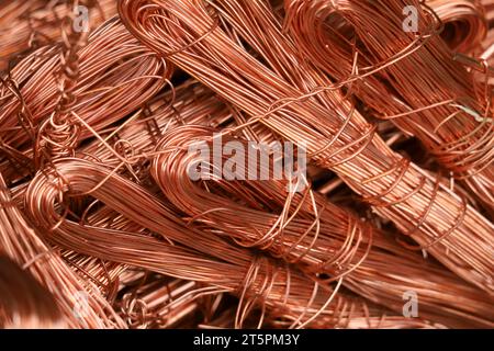 Pile Of Metal Wires Background Stock Photo - Download Image Now - Cable,  Copper, Wire - iStock