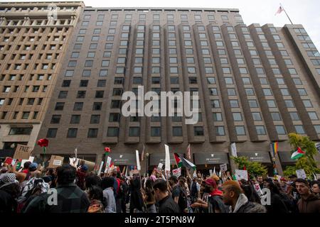 Washington, United States. 06th Nov, 2023. Thousands of anti-Israel protestors calling for an end to the Israel - Hamas war, make their way to the White House in Washington, DC, USA, on Saturday, November 4, 2023. Photo by Rod Lamkey/CNP/ABACAPRESS.COM Credit: Abaca Press/Alamy Live News Stock Photo