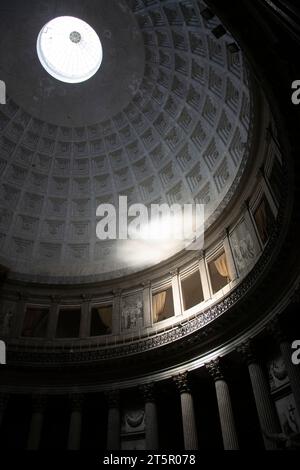 Die Basilica Reale Pontificia San Francesco da Paola in Napoli Stock Photo