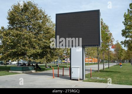 ISTANBUL, TURKEY - NOVEMBER 5, 2023: E-Digital big large empty blank screen big Billboard TV mockup template for advertisement. Stock Photo