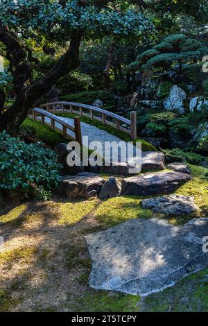 Oikeniwa Garden Kyoto Gyoen - Kyoto Imperial Palace  was a palace where successive emperors lived and conducted their political affairs for over 500 y Stock Photo